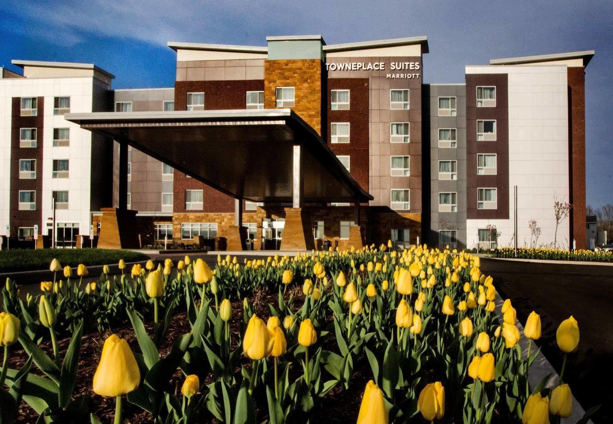 Towneplace Suites By Marriott Pittsburgh Cranberry Township Exteriör bild